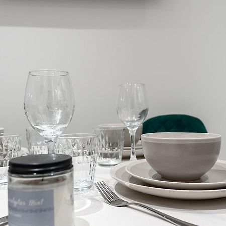 Beautiful Flat Near Central London - Entire Flat - Equipped Kitchen - Private Bathroom Zewnętrze zdjęcie