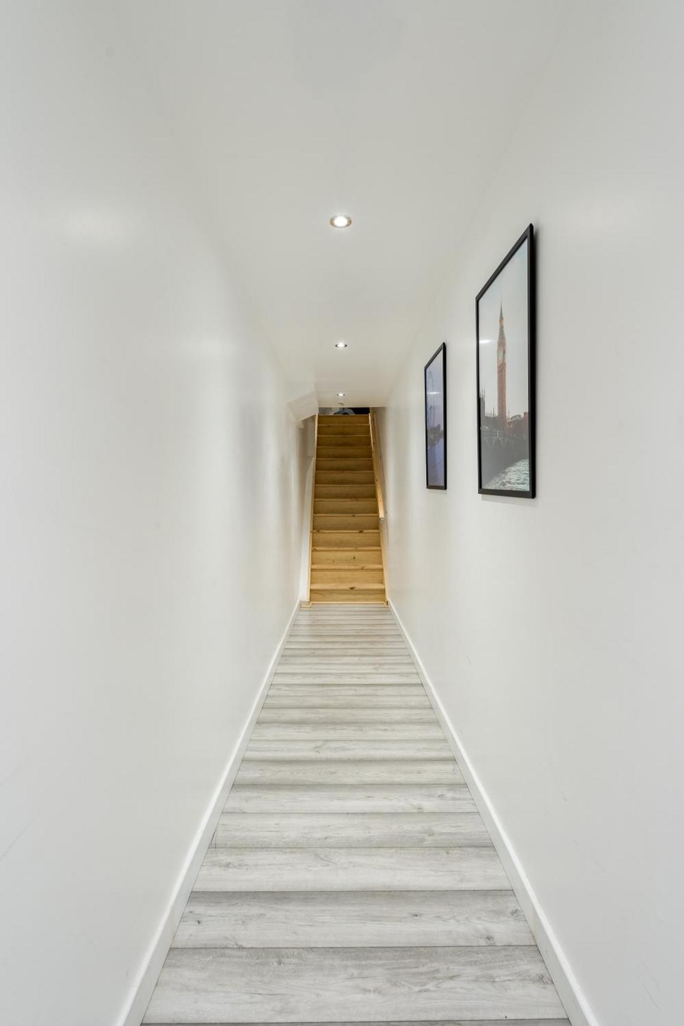 Beautiful Flat Near Central London - Entire Flat - Equipped Kitchen - Private Bathroom Zewnętrze zdjęcie