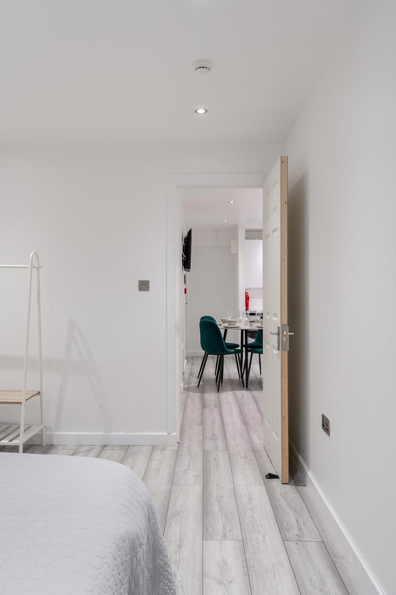 Beautiful Flat Near Central London - Entire Flat - Equipped Kitchen - Private Bathroom Zewnętrze zdjęcie