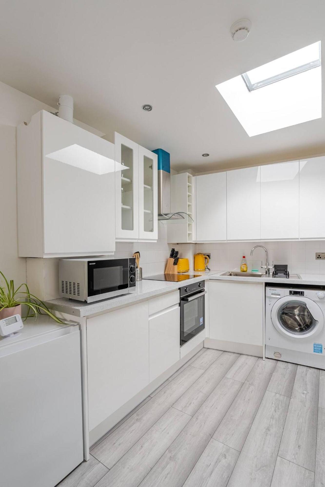 Beautiful Flat Near Central London - Entire Flat - Equipped Kitchen - Private Bathroom Zewnętrze zdjęcie